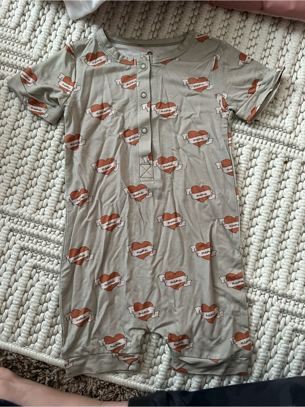Kids Short-Sleeve One-Piece Bodysuit in Taupe with Rust Heart Print